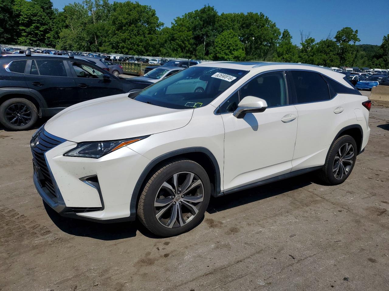 2T2BZMCAXHC123182 · 2017 LEXUS RX 350