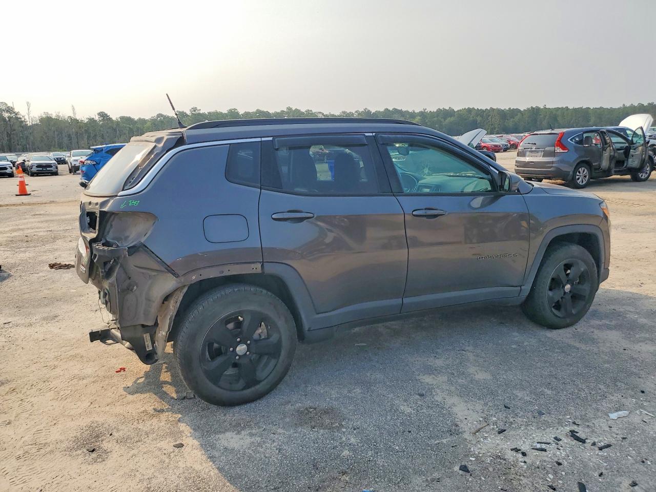 3C4NJDBB0HT674592 · 2017 JEEP COMPASS · 3/14