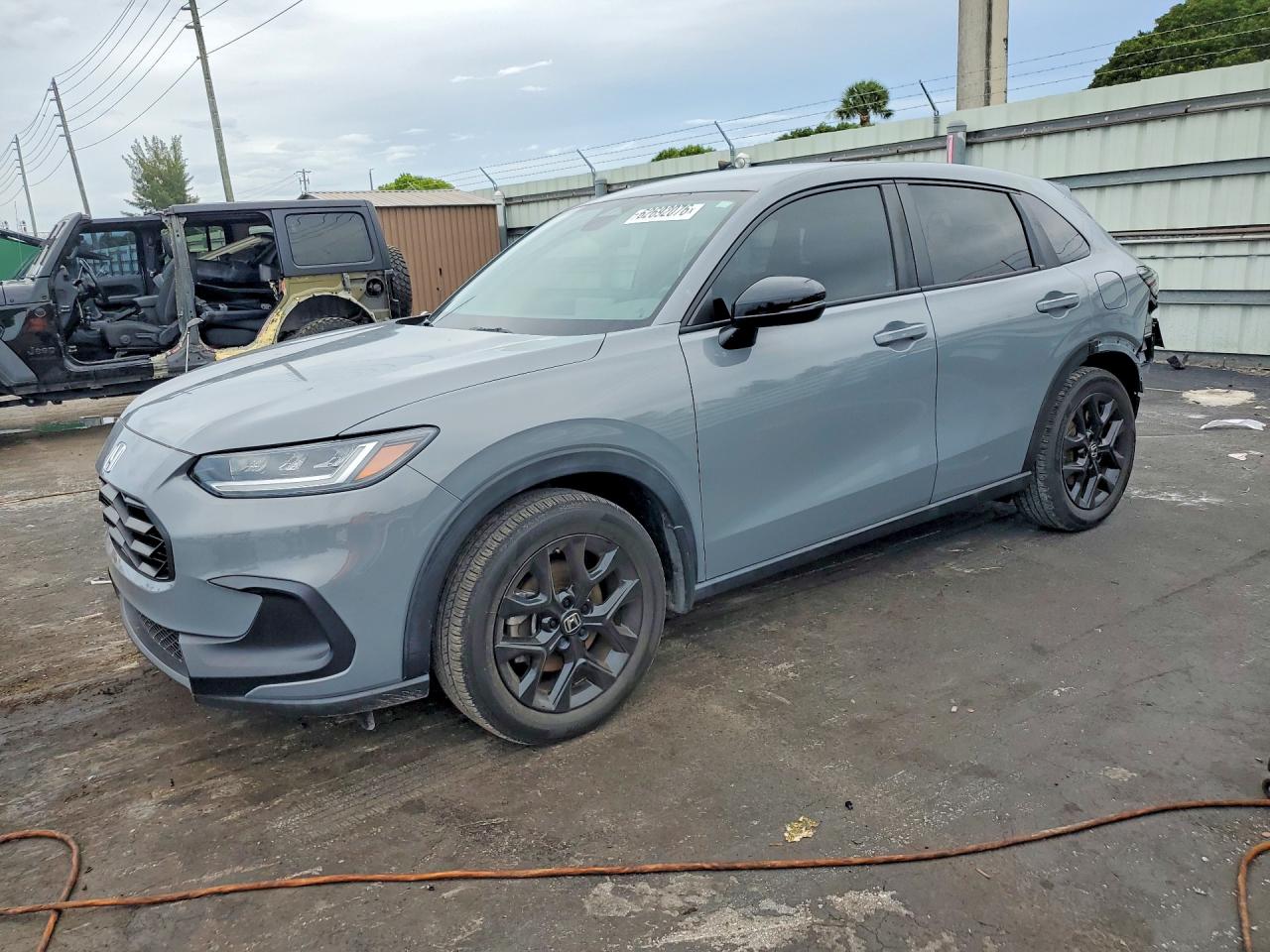 3CZRZ1H58SM703990 · 2025 HONDA HR-V