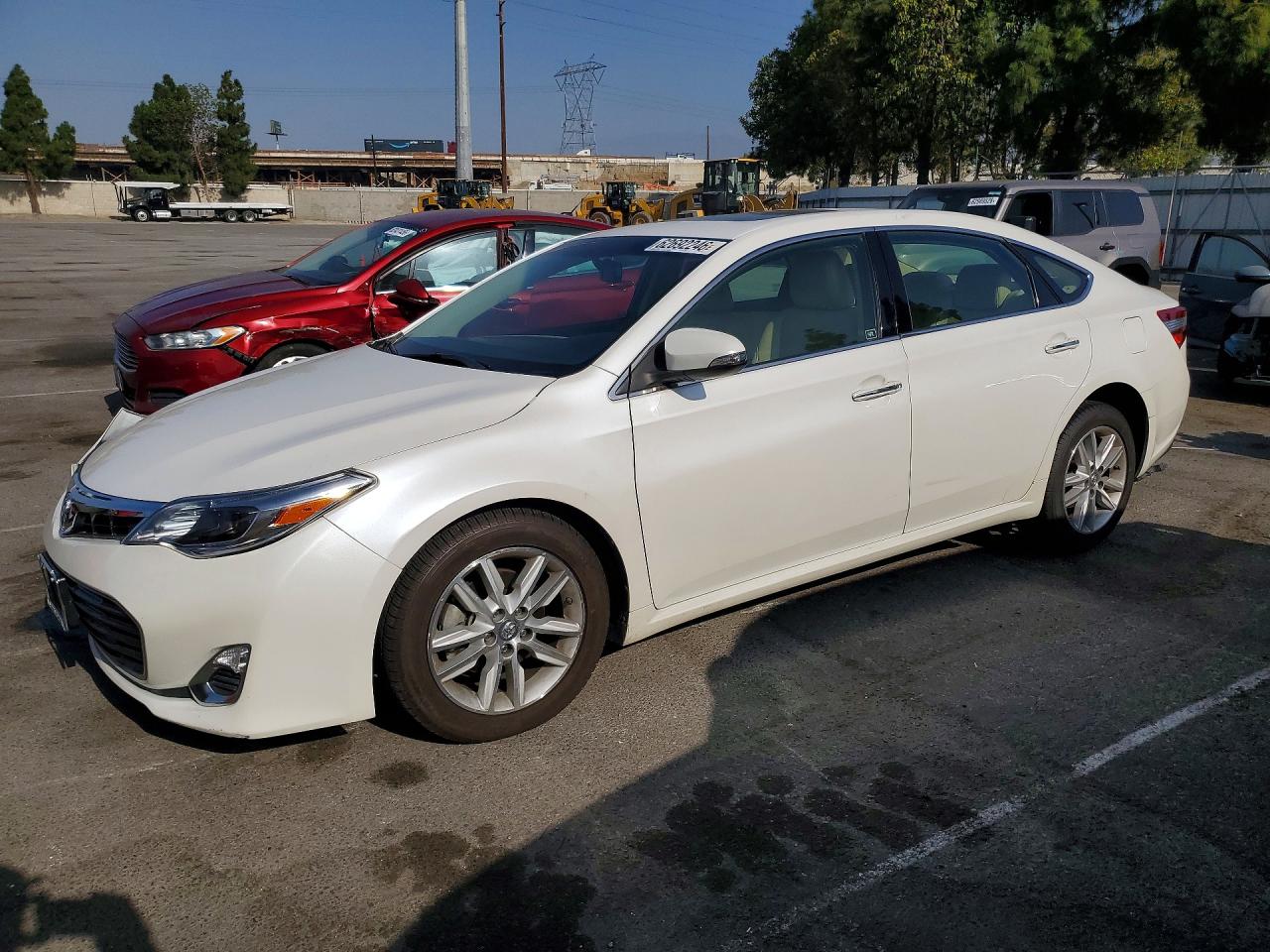4T1BK1EB0FU188535 · 2015 TOYOTA AVALON