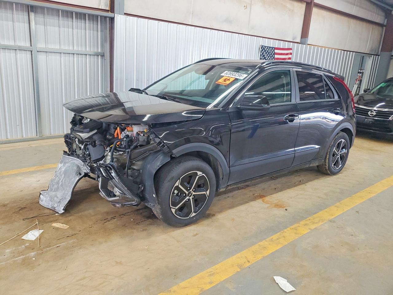 KNDCP3LE0S5306056 · 2025 KIA NIRO