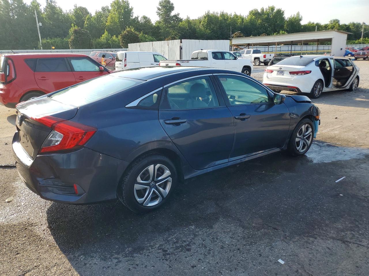 19XFC2F5XHE043473 · 2017 HONDA CIVIC · 3/13