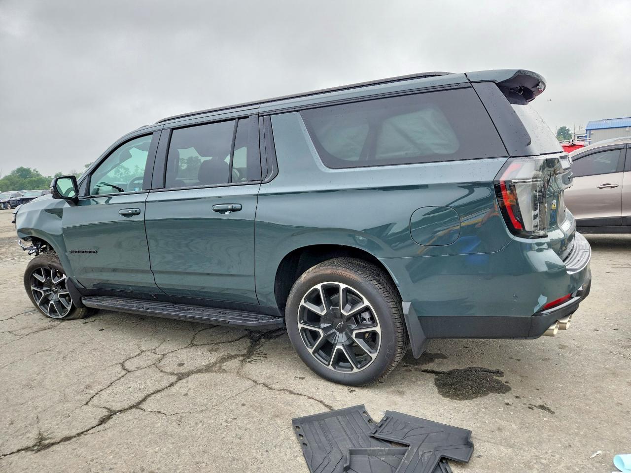 1GNS6ERD0SR296203 · 2025 CHEVROLET SUBURBAN · 2/14