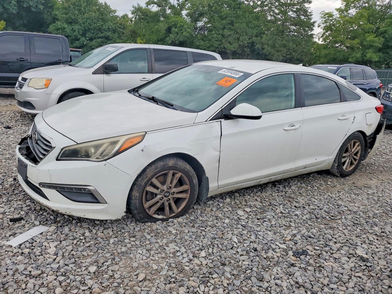 5NPE24AF7FH206017 · 2015 HYUNDAI SONATA