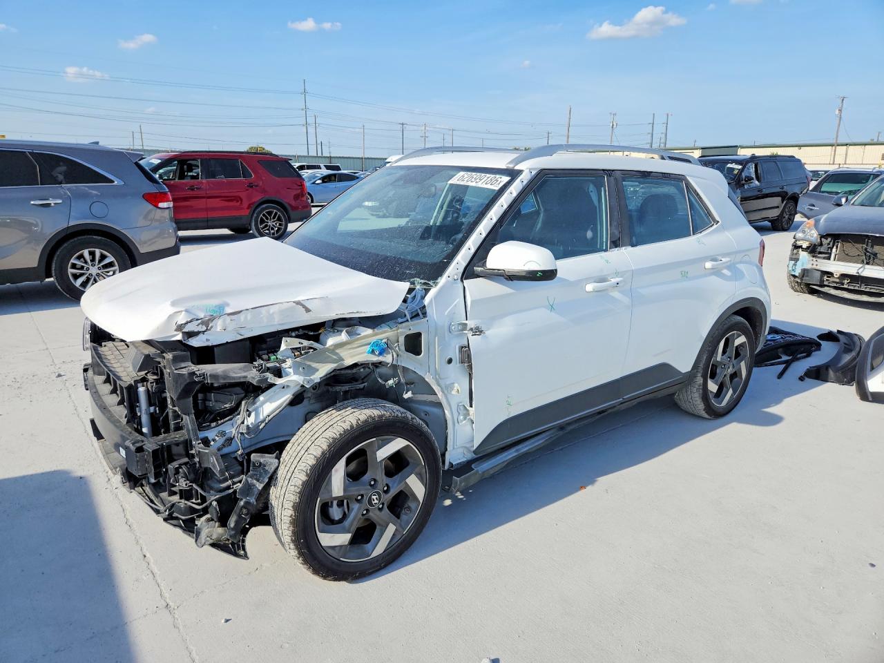 KMHRC8A3XTU436515 · 2026 HYUNDAI VENUE