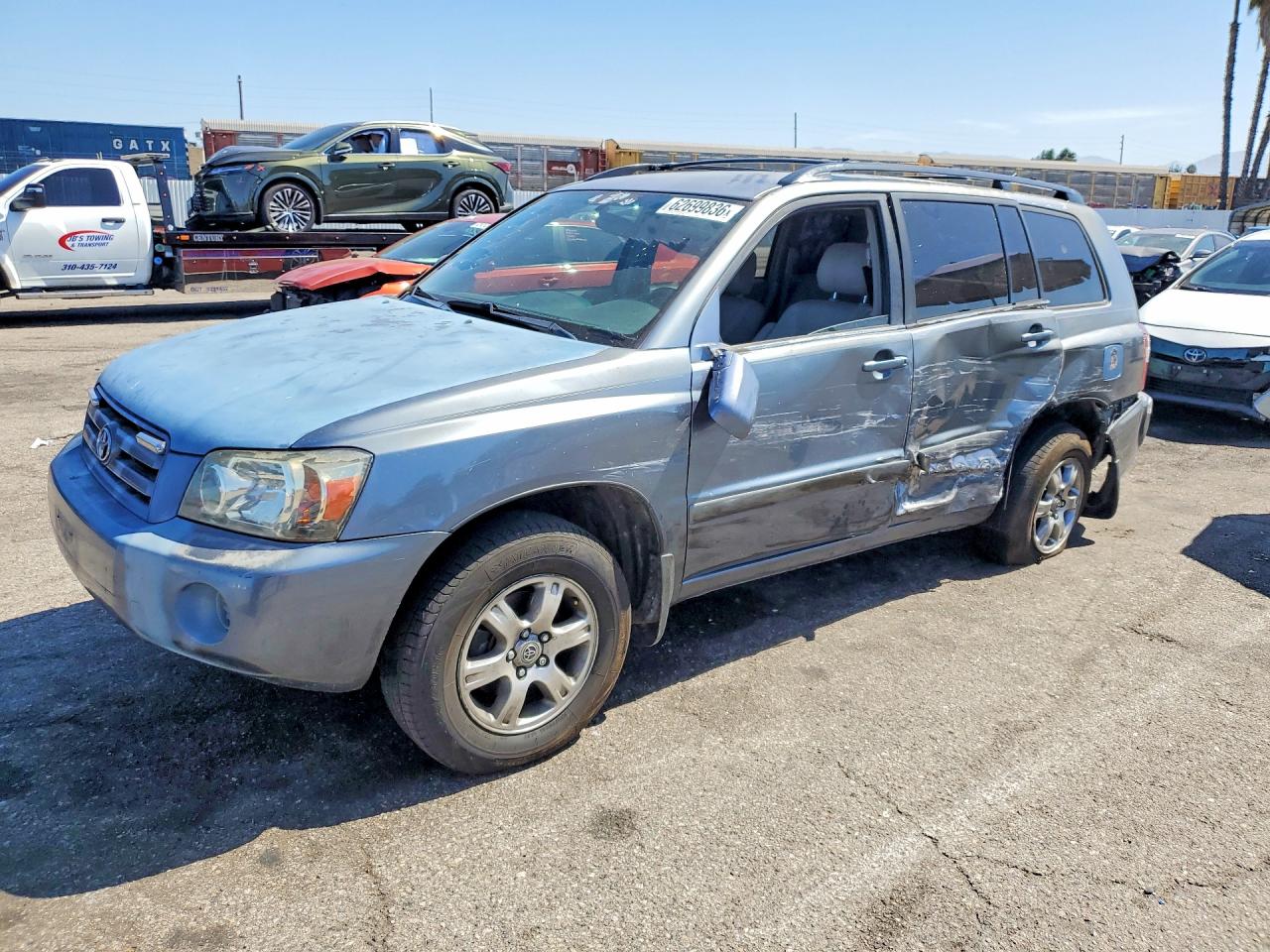 2005 TOYOTA HIGHLANDER