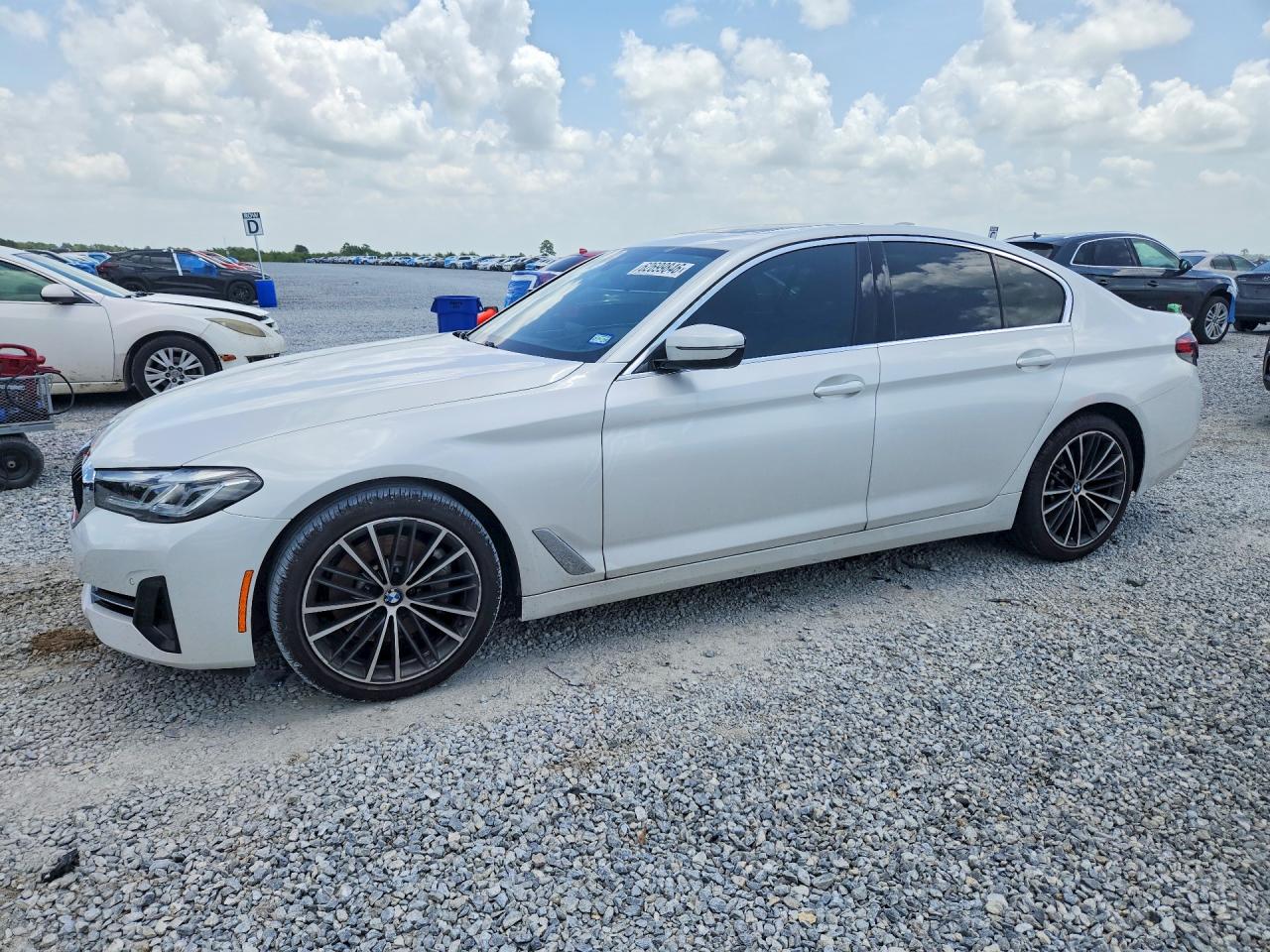 2022 BMW 530