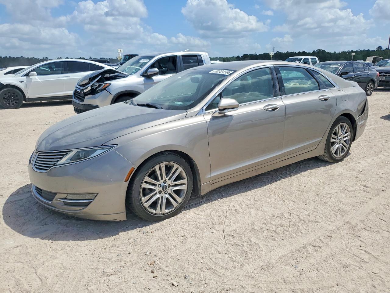 3LN6L2LU6FR624398 · 2015 LINCOLN MKZ