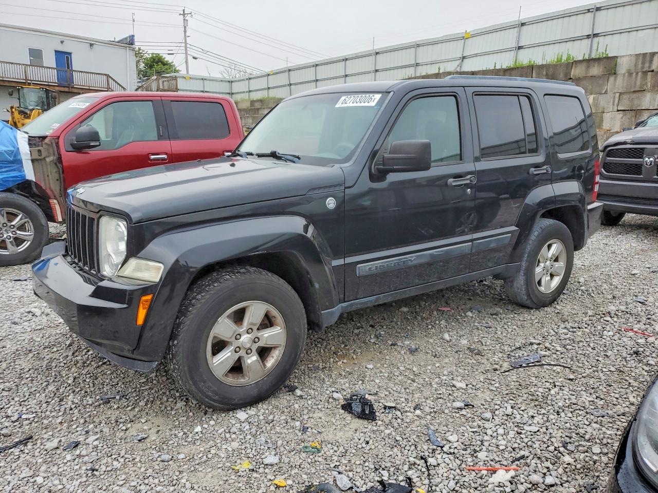 1C4PJMAK1CW197734 · 2012 JEEP LIBERTY