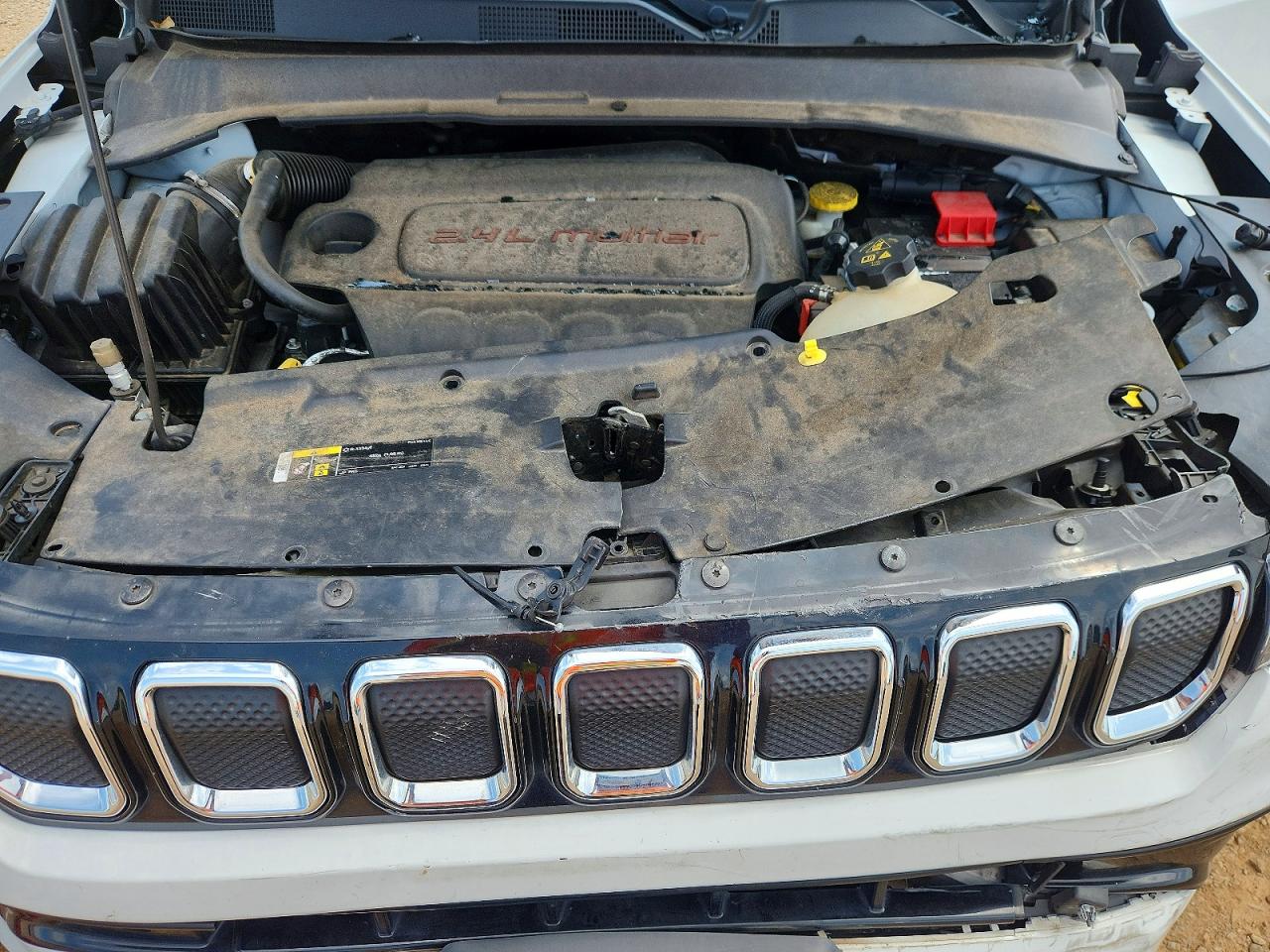 3C4NJDCB1NT186343 · 2022 JEEP COMPASS · 12/13