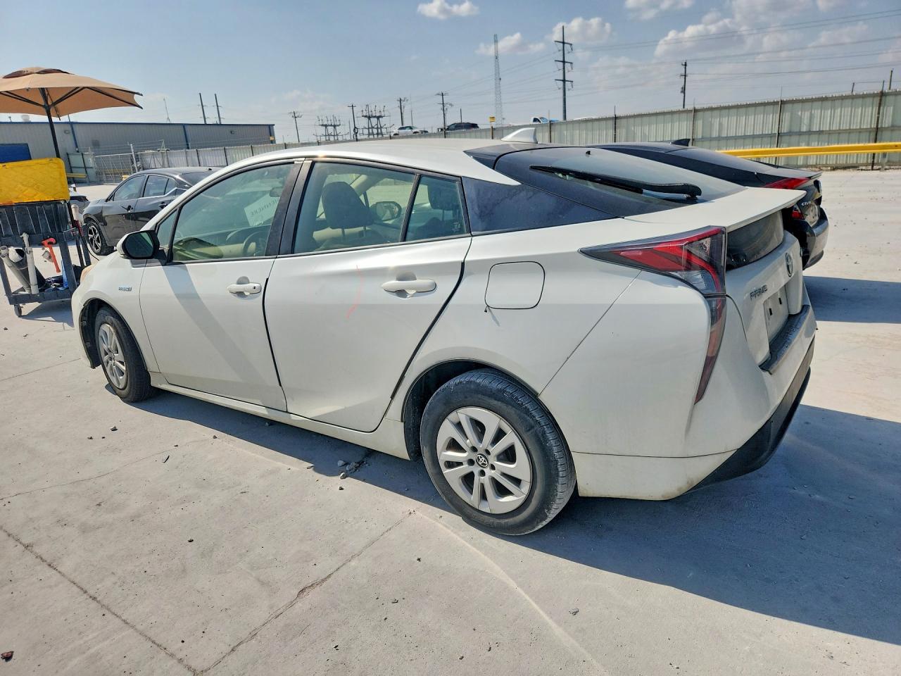JTDKBRFU5G3022215 · 2016 TOYOTA PRIUS · 2/12