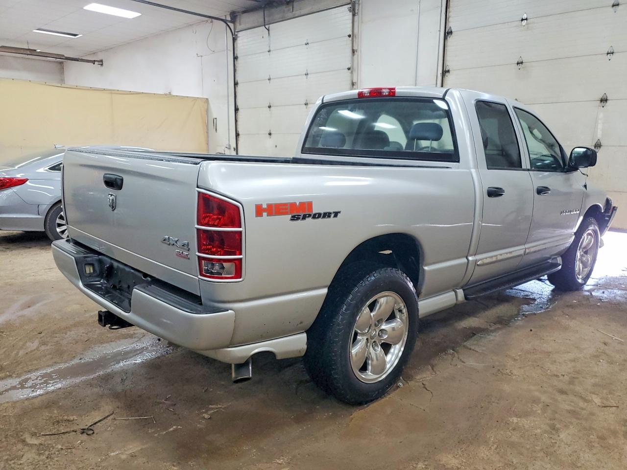 1D7HU18D05J519593 · 2005 DODGE RAM 1500 · 3/12