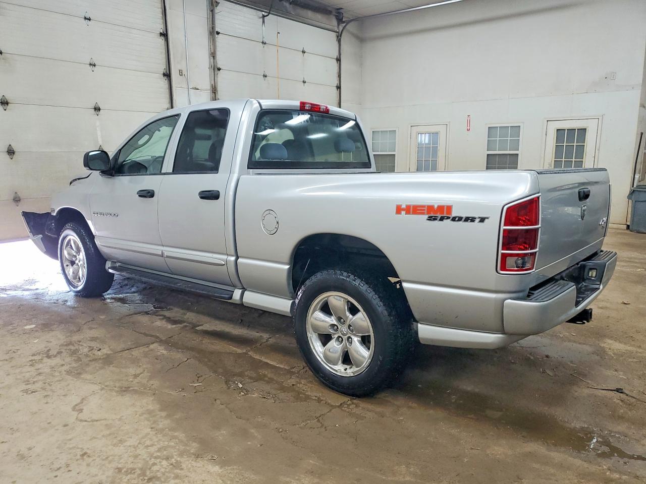 1D7HU18D05J519593 · 2005 DODGE RAM 1500 · 2/12