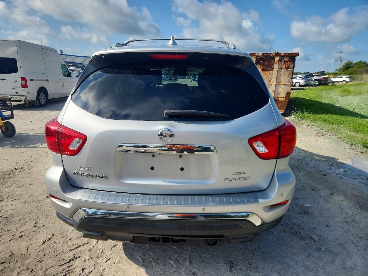 5N1DR2DM8LC576269 · 2020 NISSAN PATHFINDER · 6/14