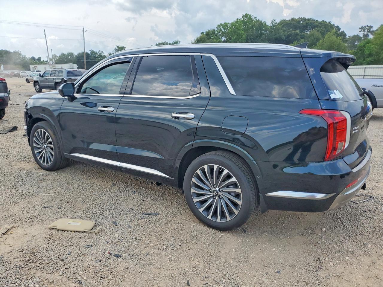 KM8R7DGE0SU883245 · 2025 HYUNDAI PALISADE · 2/13