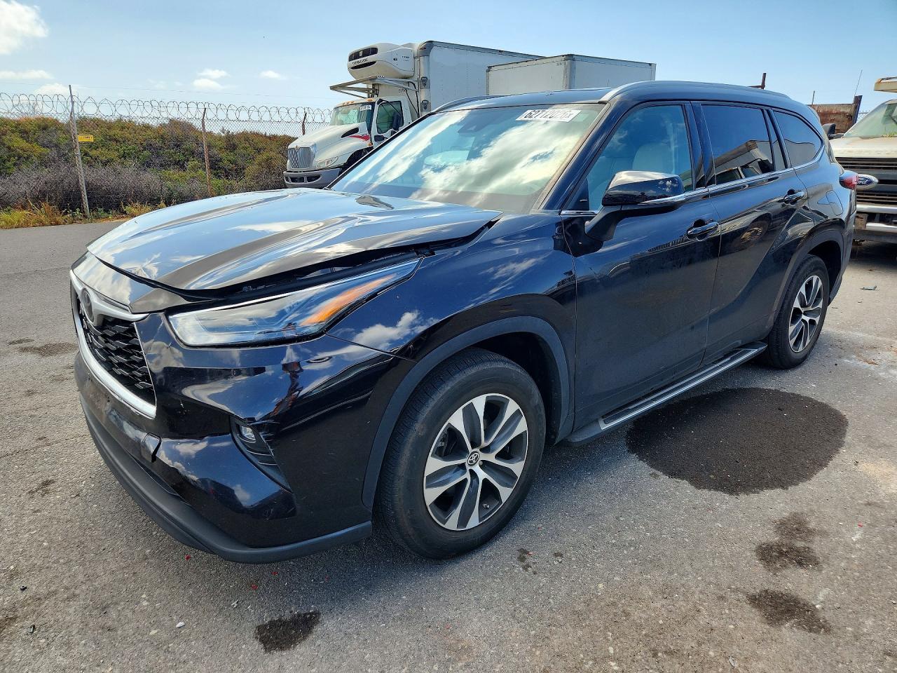 2022 TOYOTA HIGHLANDER