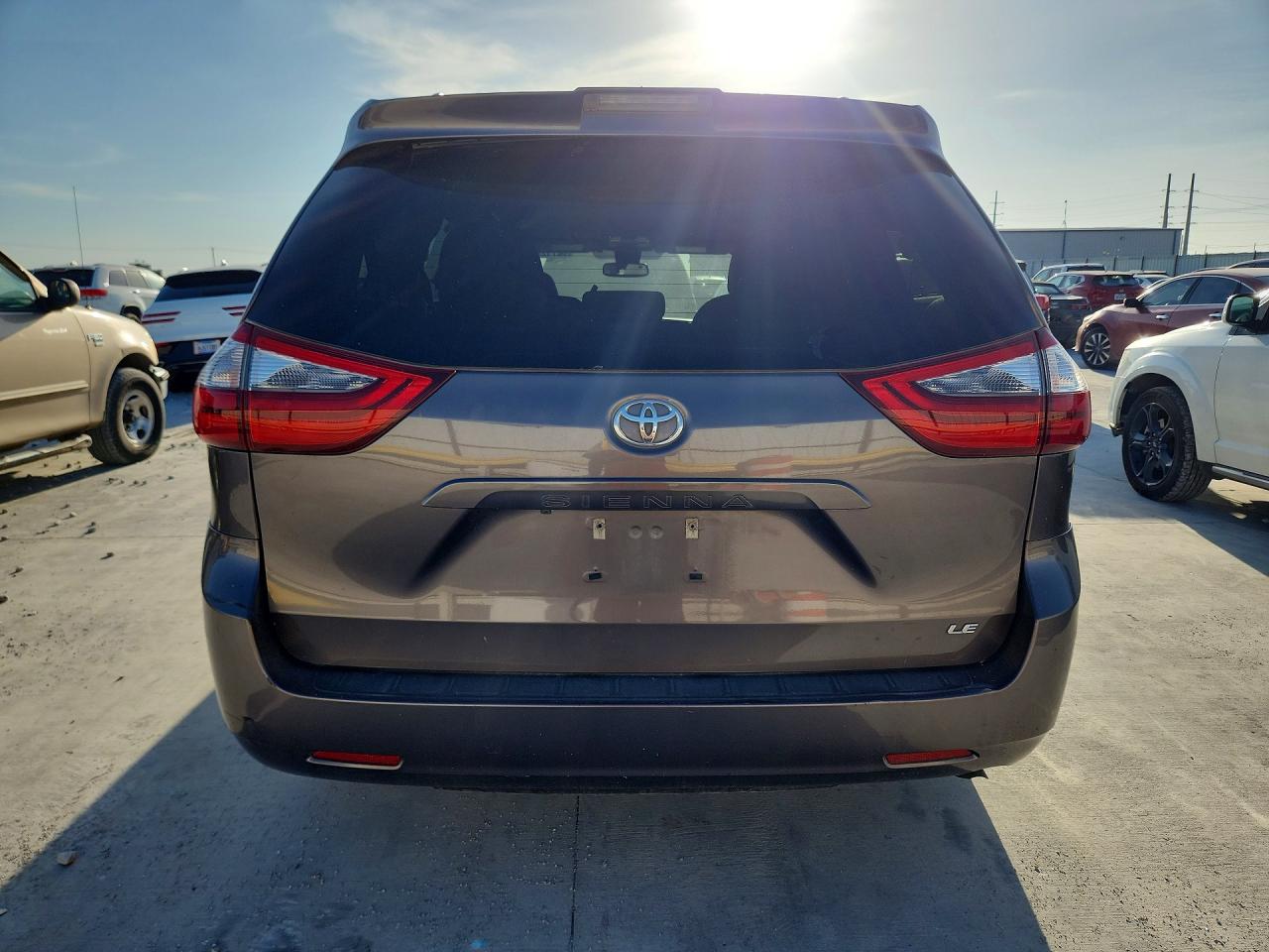 5TDKZ3DC8LS081092 · 2020 TOYOTA SIENNA · 6/14
