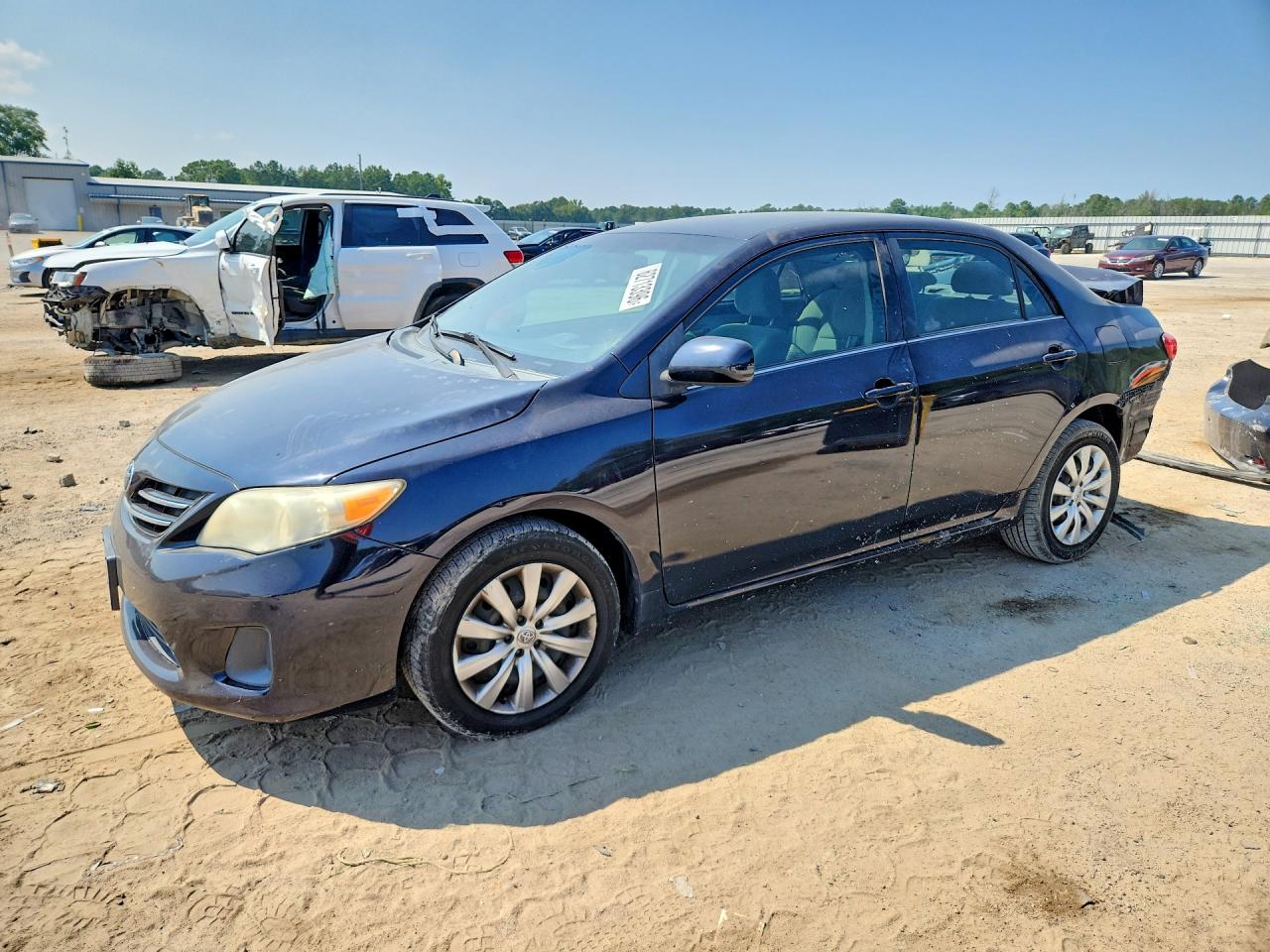 2T1BU4EE8DC941023 · 2013 TOYOTA COROLLA