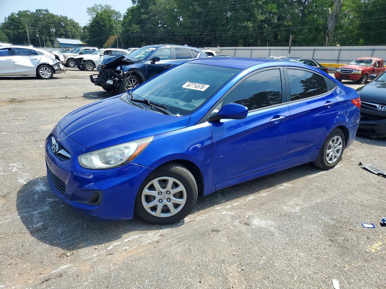 KMHCT4AE6DU529128 · 2013 HYUNDAI ACCENT