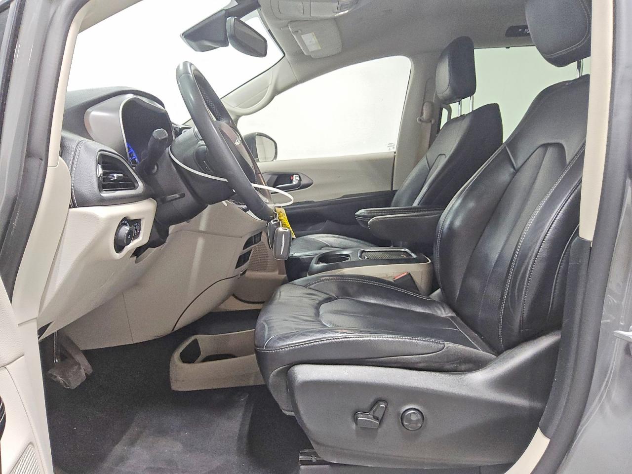 2C4RC1BGXNR220175 · 2022 CHRYSLER PACIFICA · 7/13