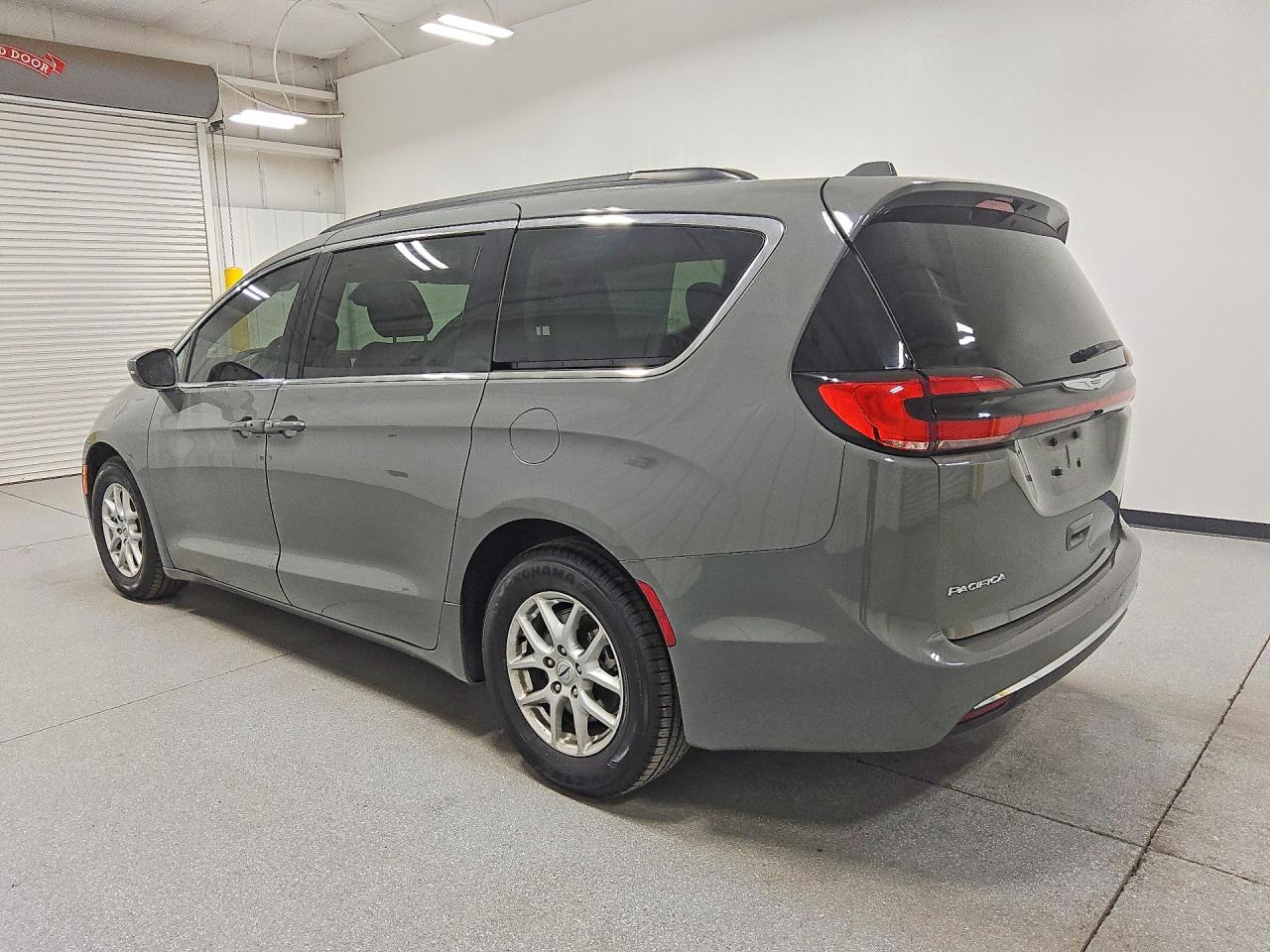 2C4RC1BGXNR220175 · 2022 CHRYSLER PACIFICA · 2/13