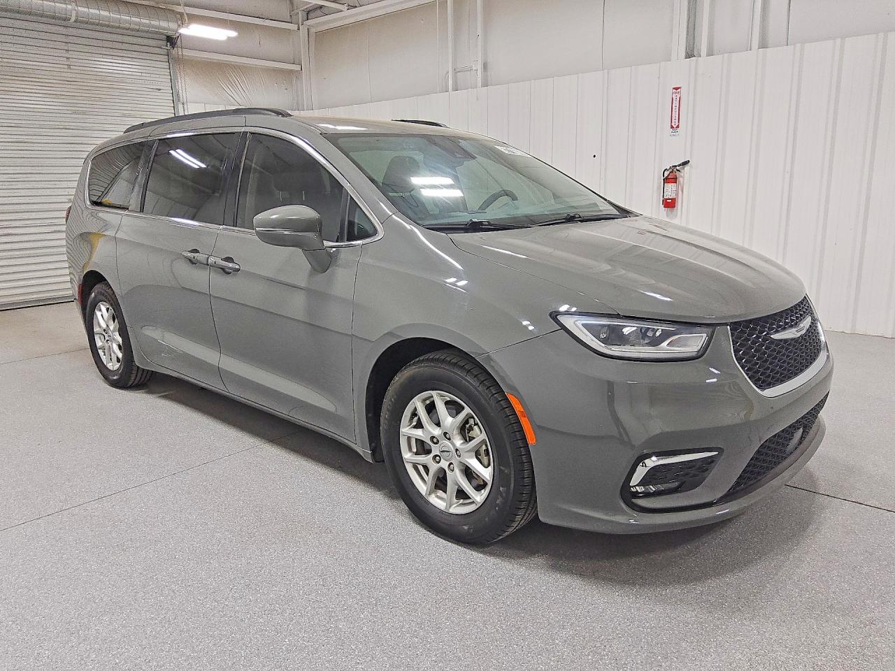 2C4RC1BGXNR220175 · 2022 CHRYSLER PACIFICA · 4/13