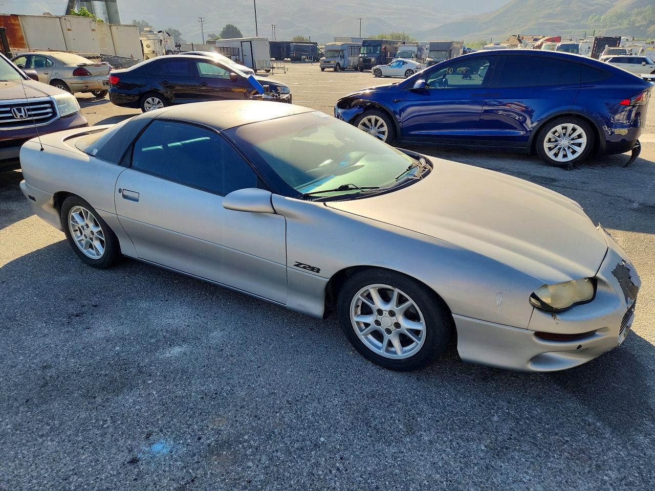 2G1FP22G9Y2132222 · 2000 CHEVROLET CAMARO · 4/12