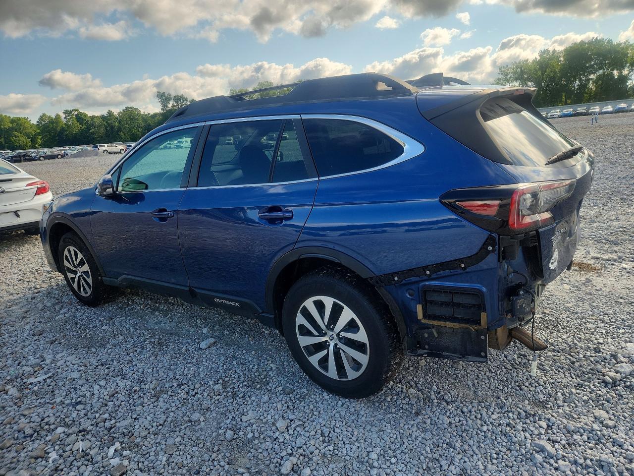 4S4BTAFC3M3179741 · 2021 SUBARU OUTBACK · 2/13