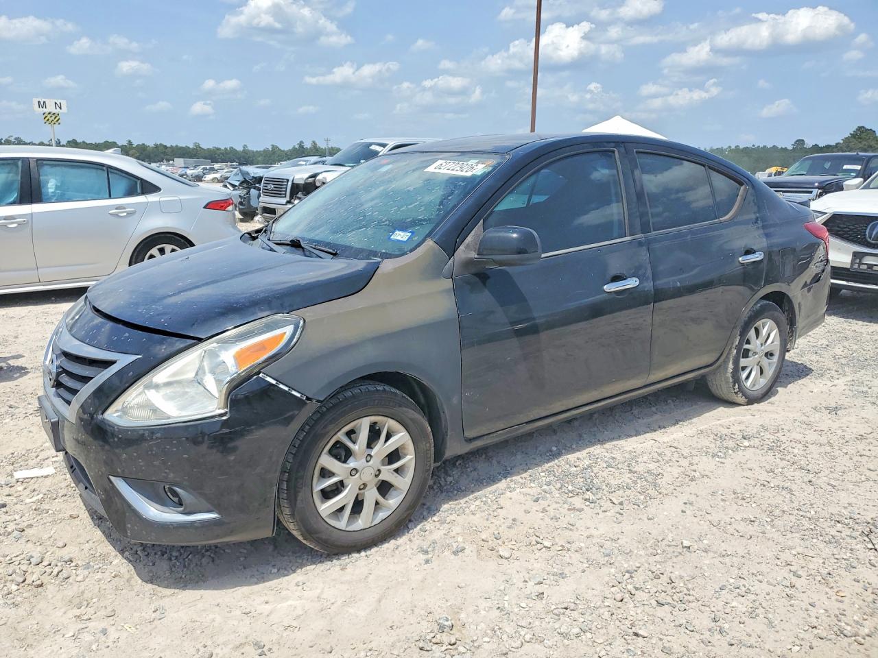 3N1CN7AP8JL800247 · 2018 NISSAN VERSA