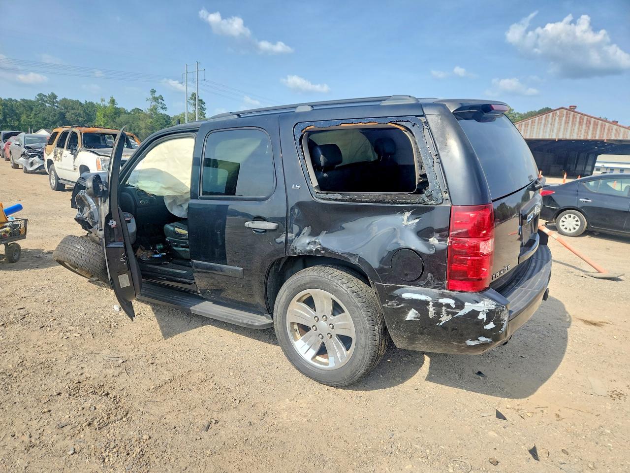 1GNFC13C48R208197 · 2008 CHEVROLET TAHOE · 2/12