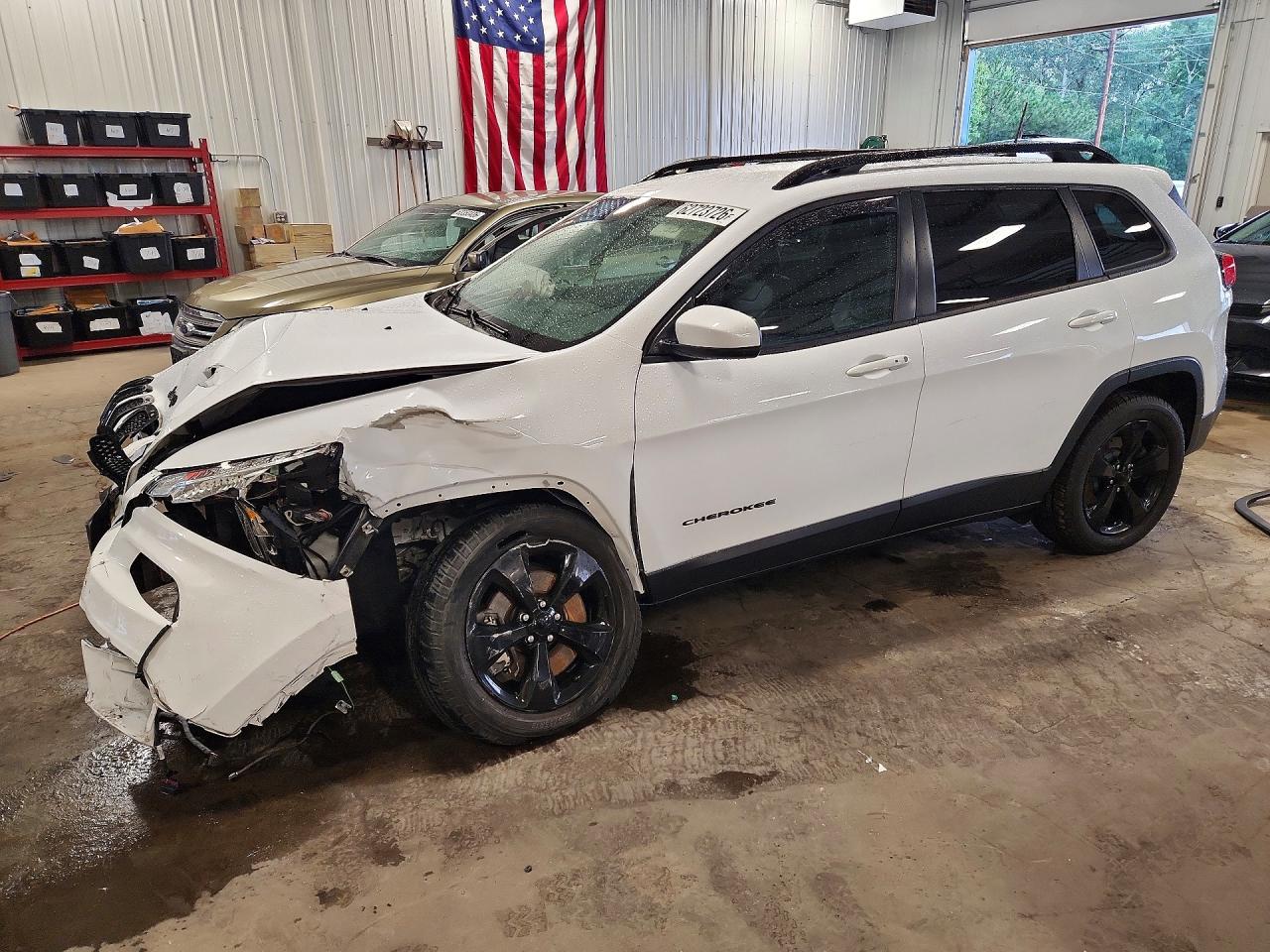 1C4PJMDX8JD540961 · 2018 JEEP CHEROKEE