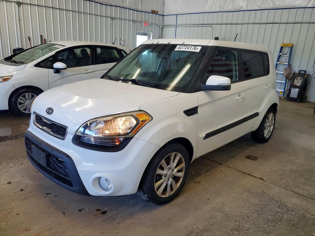KNDJT2A68C7426413 · 2012 KIA SOUL