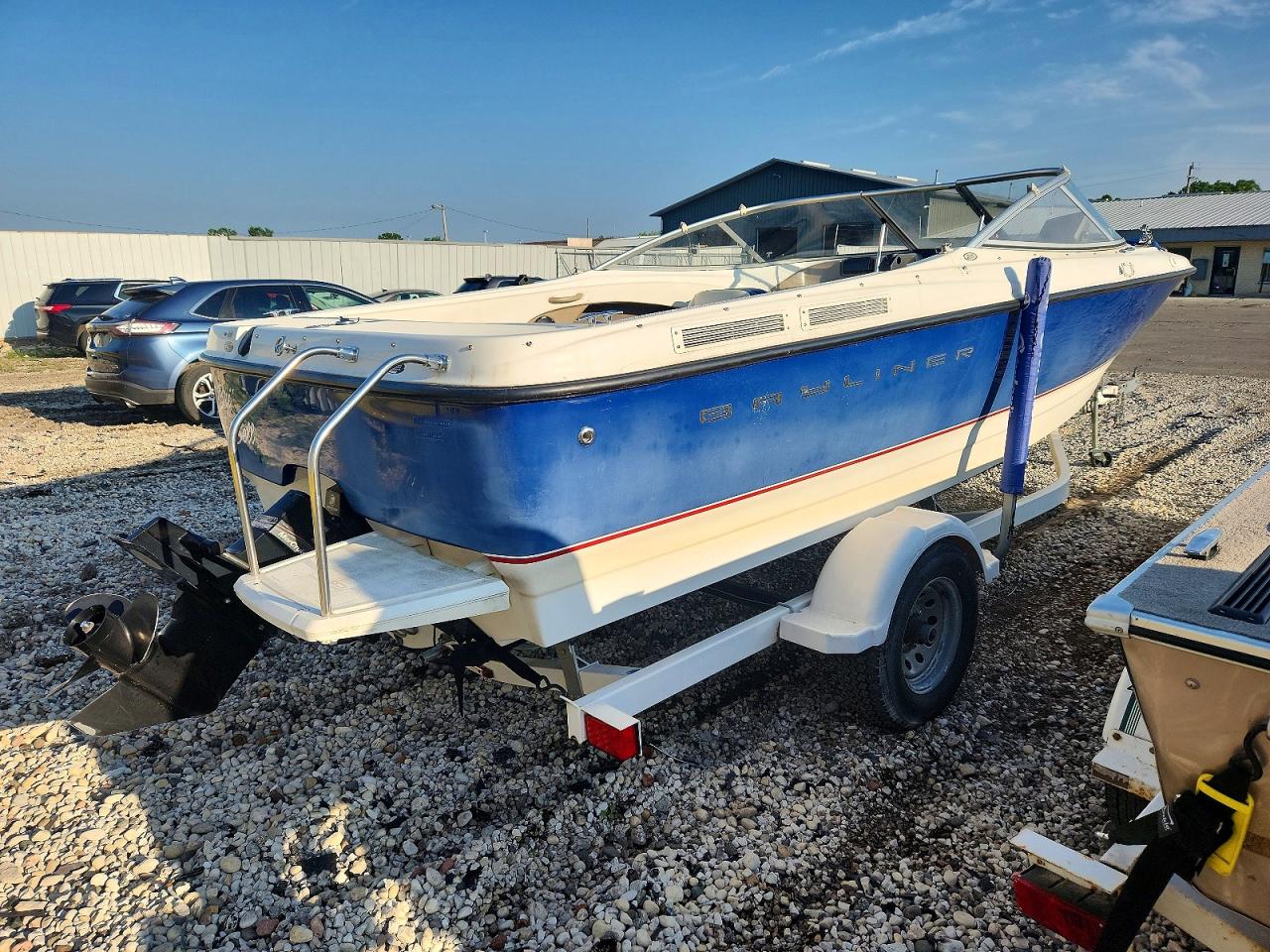 USHB08CTH405 · 2005 BAYLINER 215 · 3/10