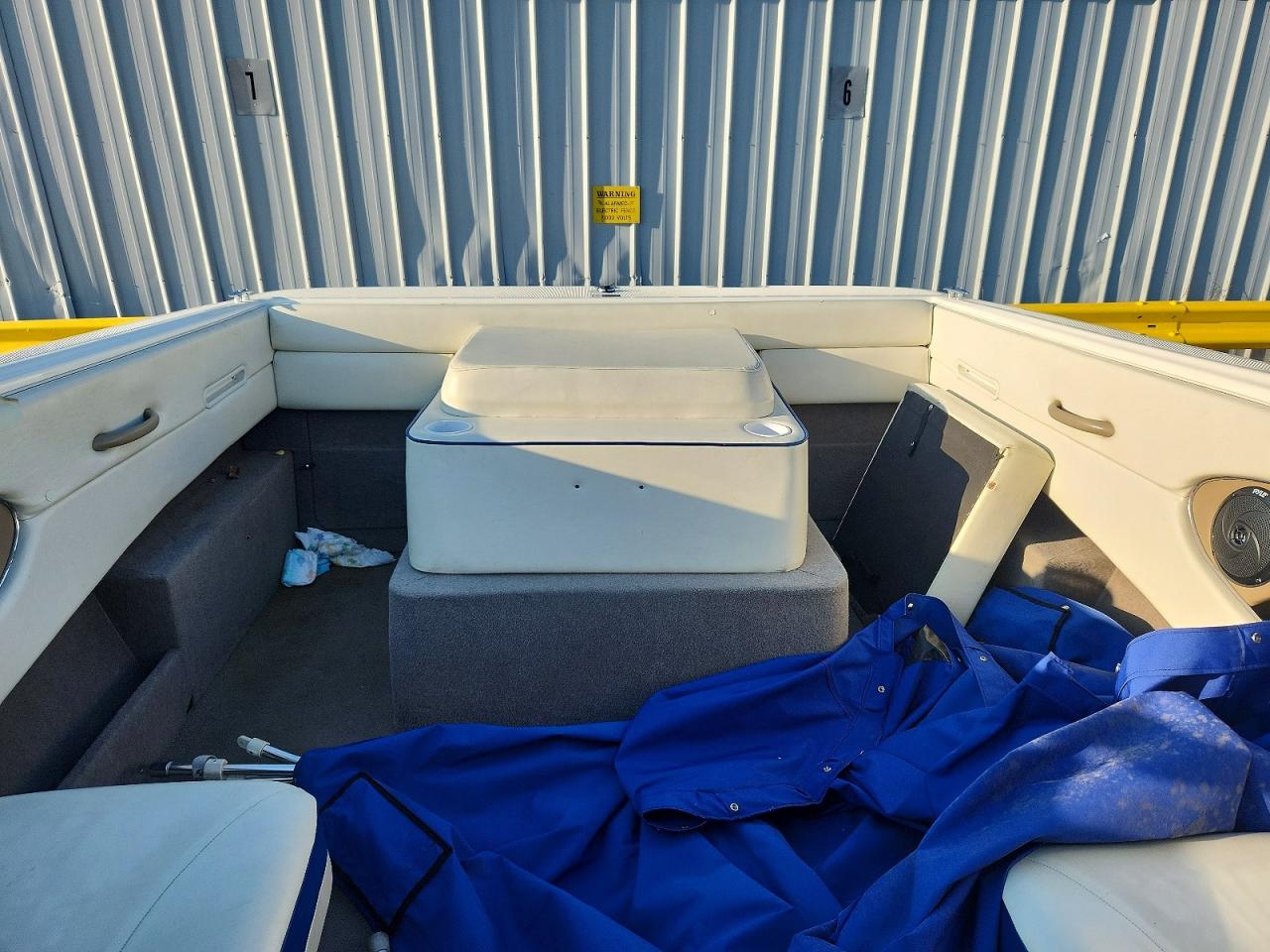 USHB08CTH405 · 2005 BAYLINER 215 · 6/10