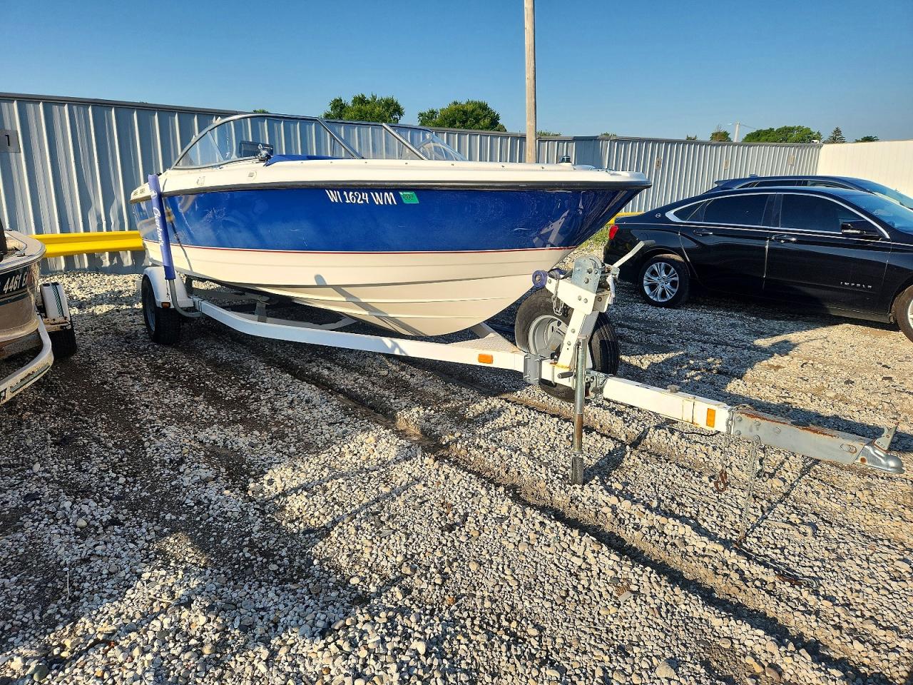 USHB08CTH405 · 2005 BAYLINER 215 · 2/10