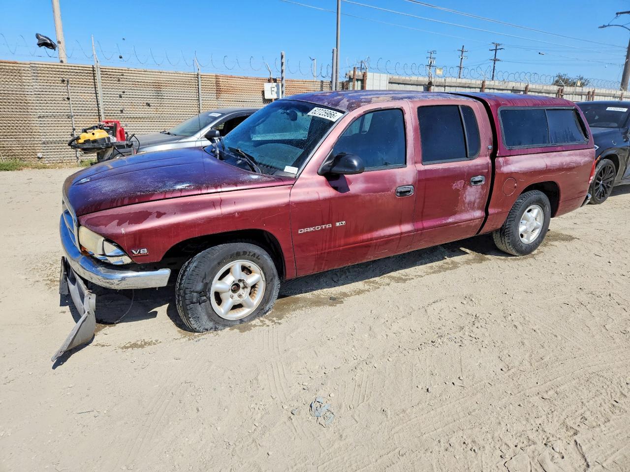 1B7GL2AN7YS691359 · 2000 DODGE DAKOTA