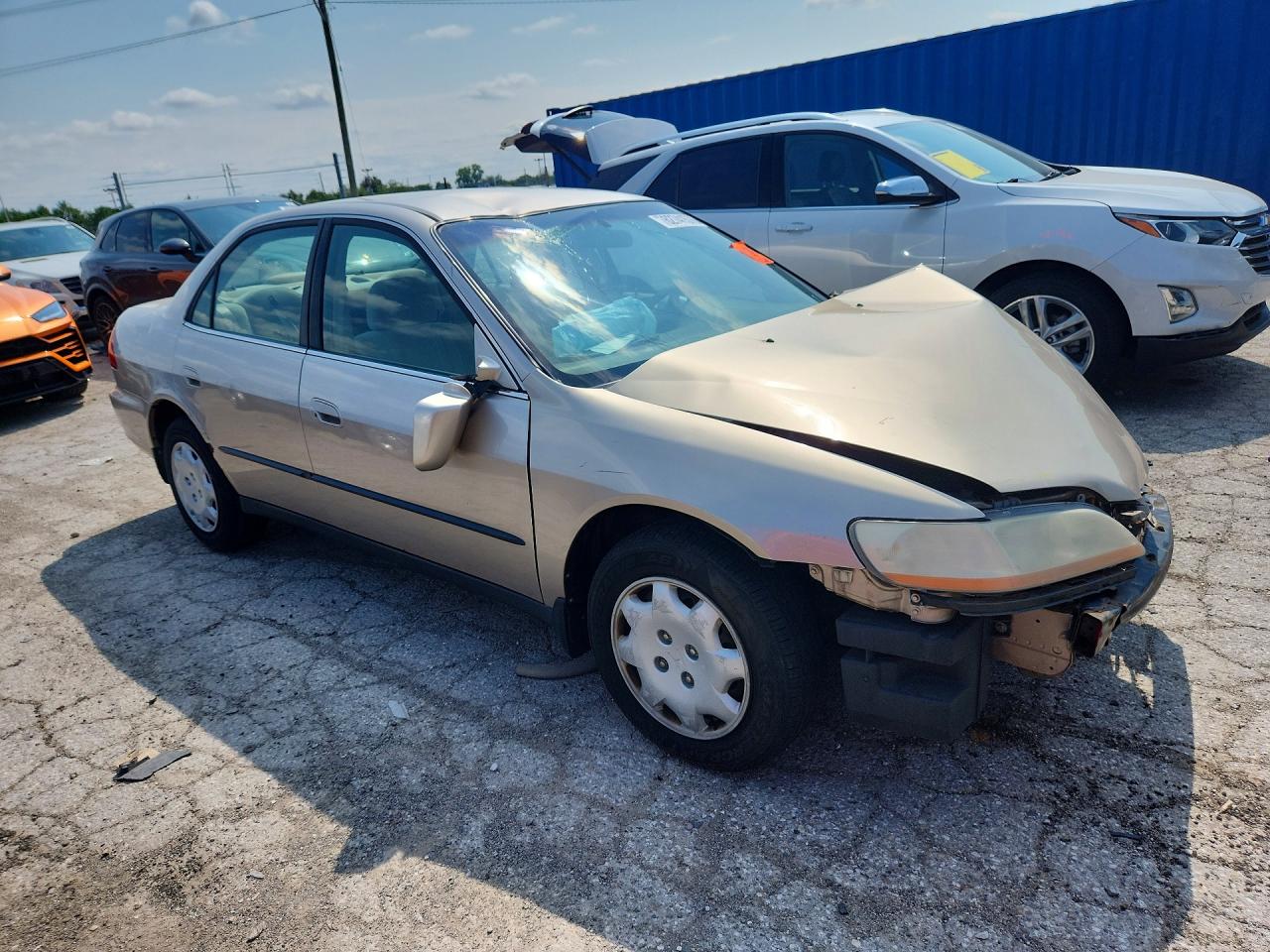 1HGCG5641YA060652 · 2000 HONDA ACCORD · 4/12
