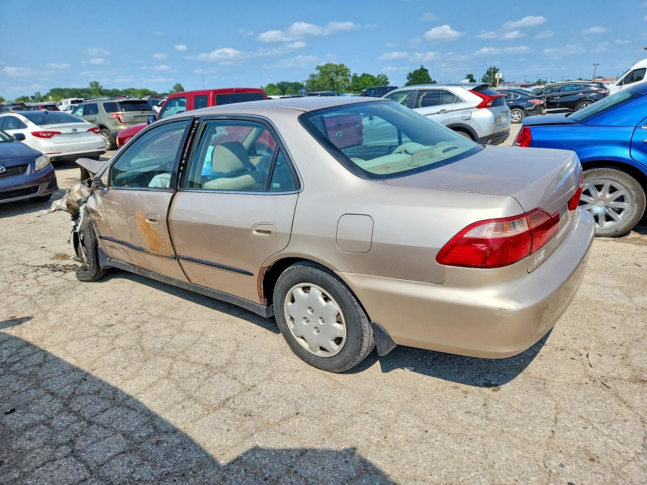 1HGCG5641YA060652 · 2000 HONDA ACCORD · 2/12