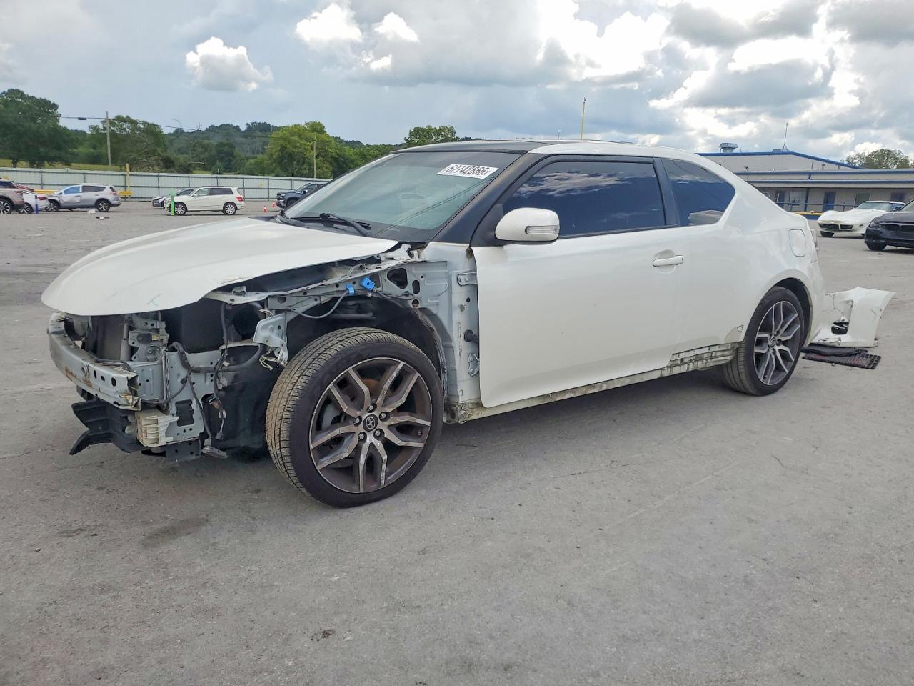 JTKJF5C72GJ017355 · 2016 SCION TC
