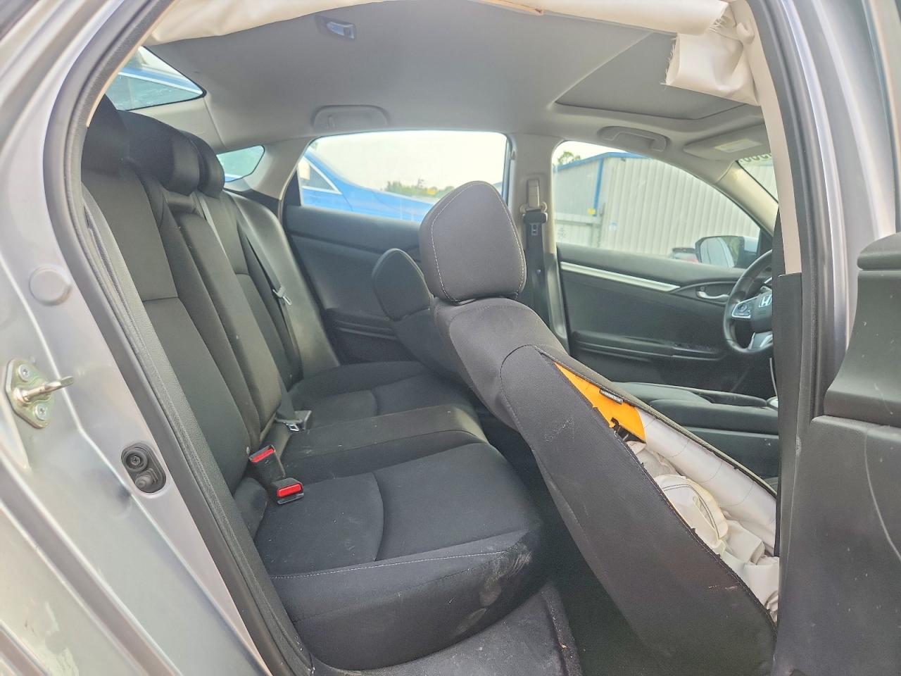 19XFC1F38GE017641 · 2016 HONDA CIVIC · 10/12