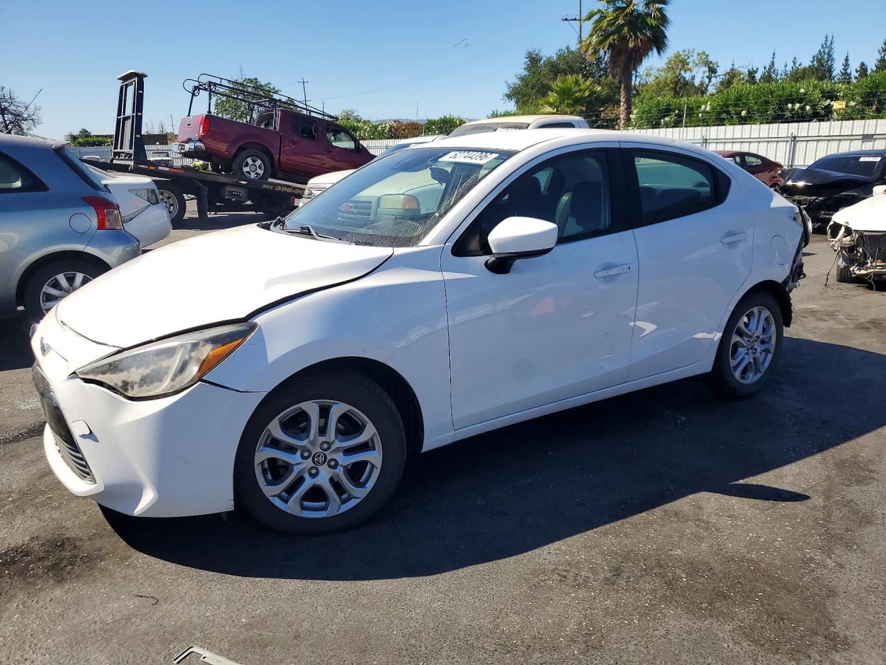 3MYDLBYV8HY180531 · 2017 TOYOTA YARIS IA