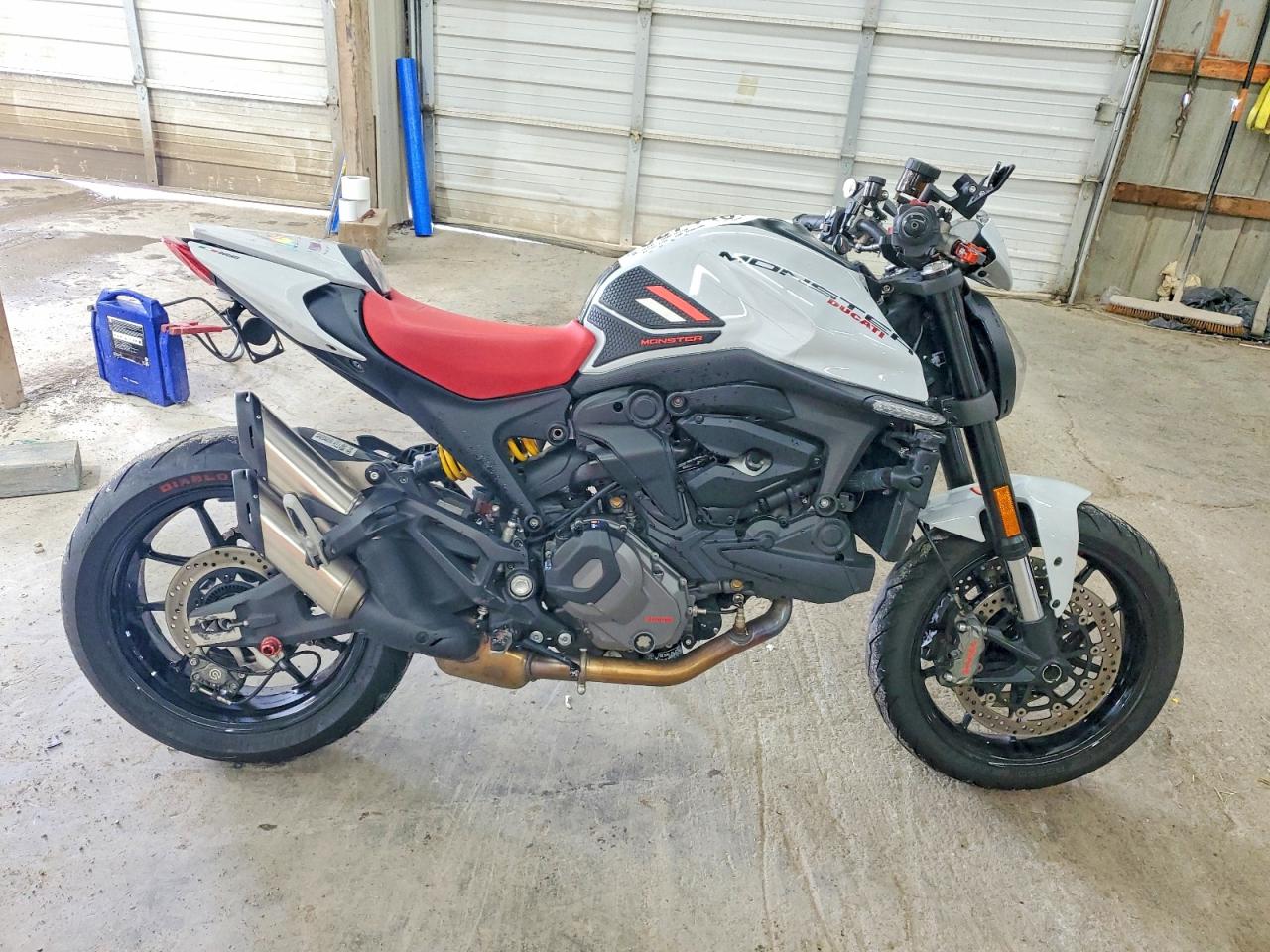 ZDMMAMDT0RB009281 · 2024 DUCATI MONSTER