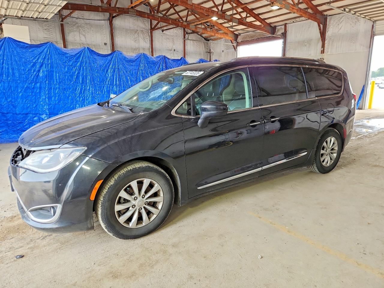 2C4RC1BG8KR650542 · 2019 CHRYSLER PACIFICA
