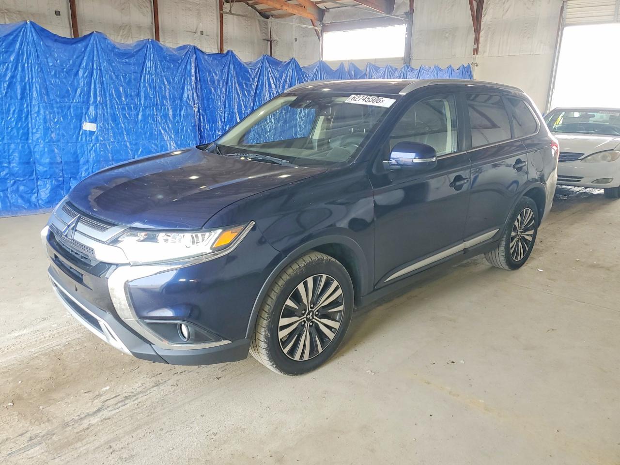 JA4AZ3A30LZ040755 · 2020 MITSUBISHI OUTLANDER