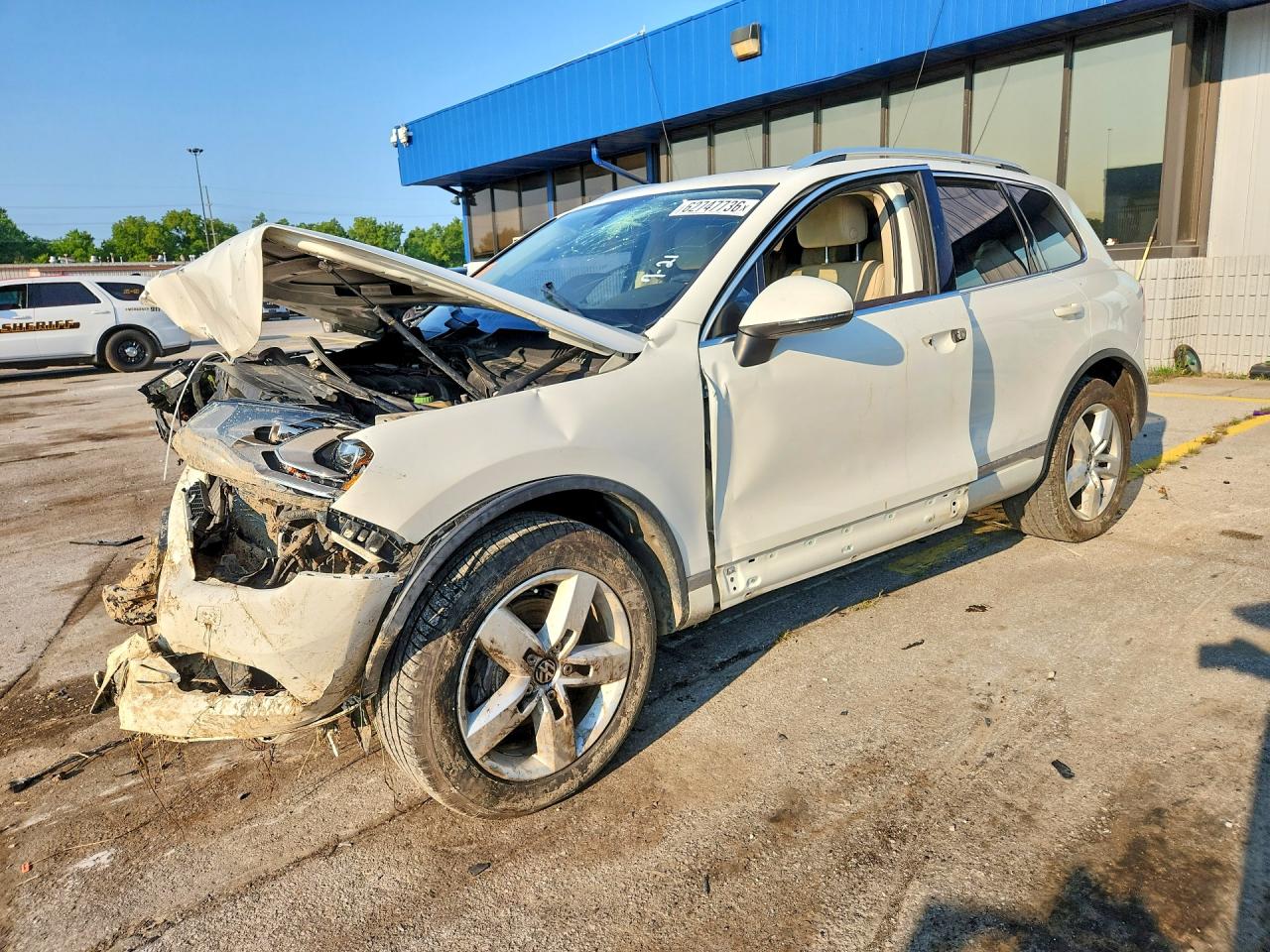 WVGFF9BP8CD005379 · 2012 VOLKSWAGEN TOUAREG