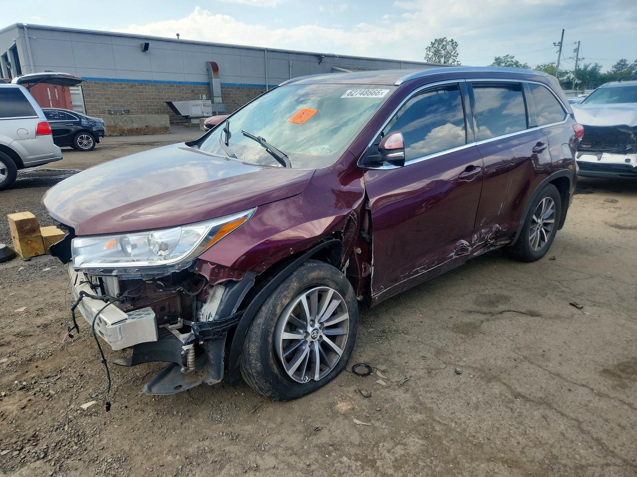 5TDJZRFH9HS376801 · 2017 TOYOTA HIGHLANDER