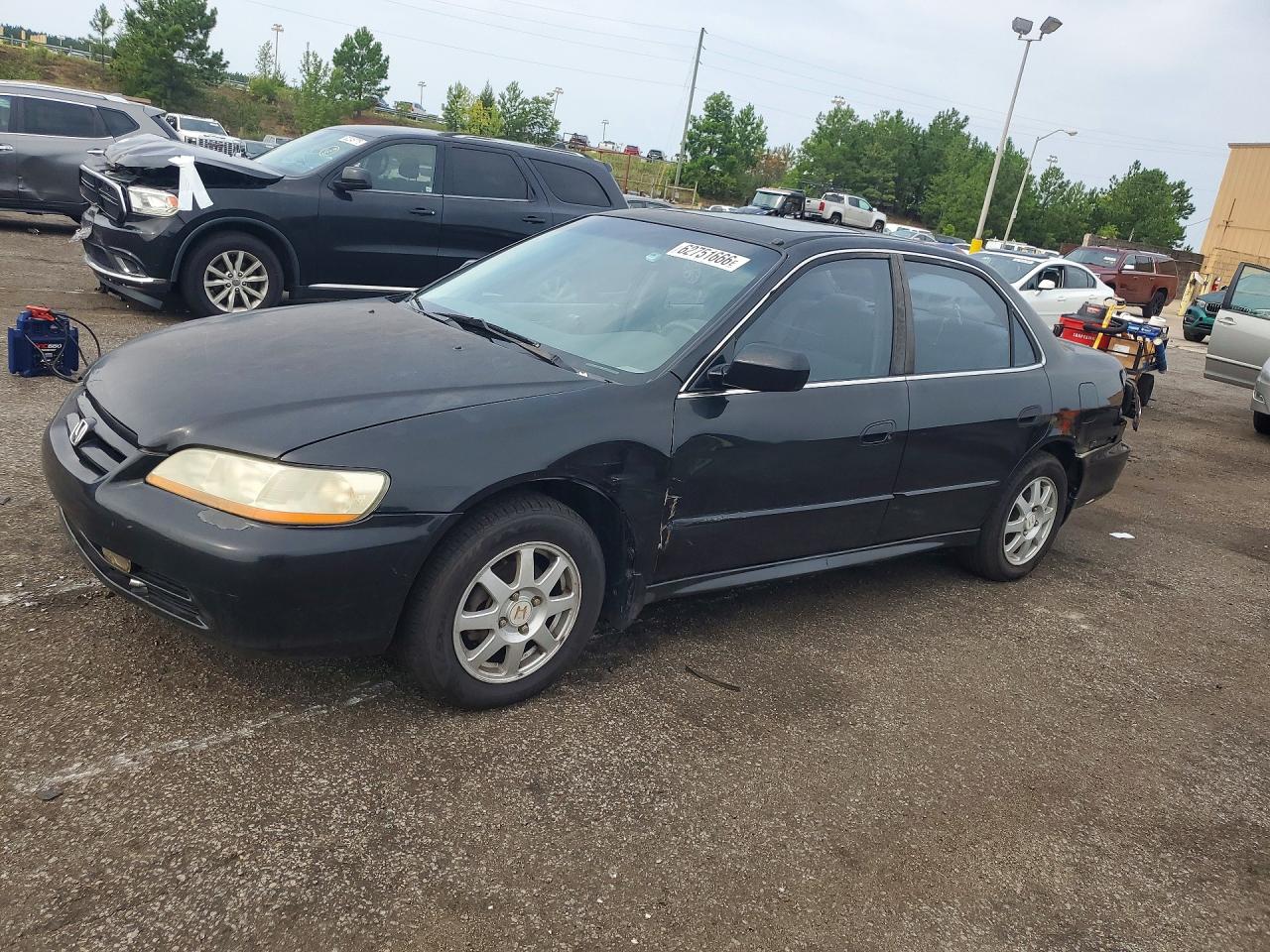 1HGCG567X2A004257 · 2002 HONDA ACCORD