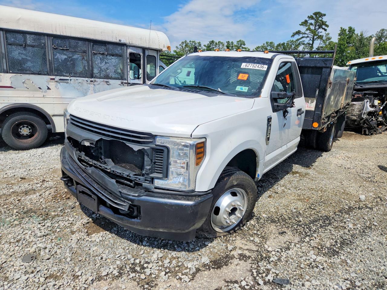 1FDRF3GTXKEC25955 · 2019 FORD F350