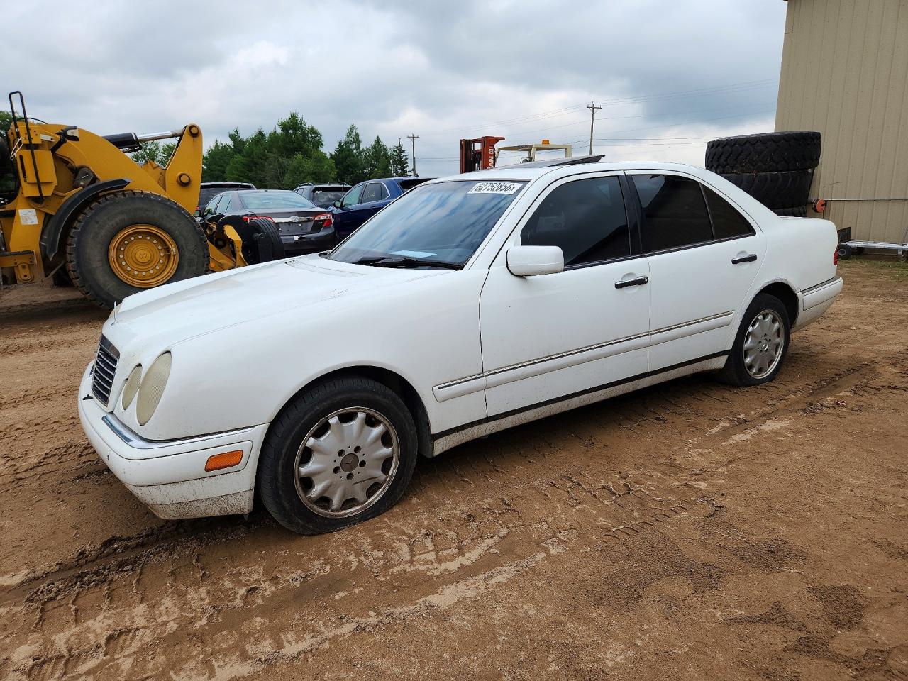 WDBJF65H3XA824307 · 1999 MERCEDES-BENZ E