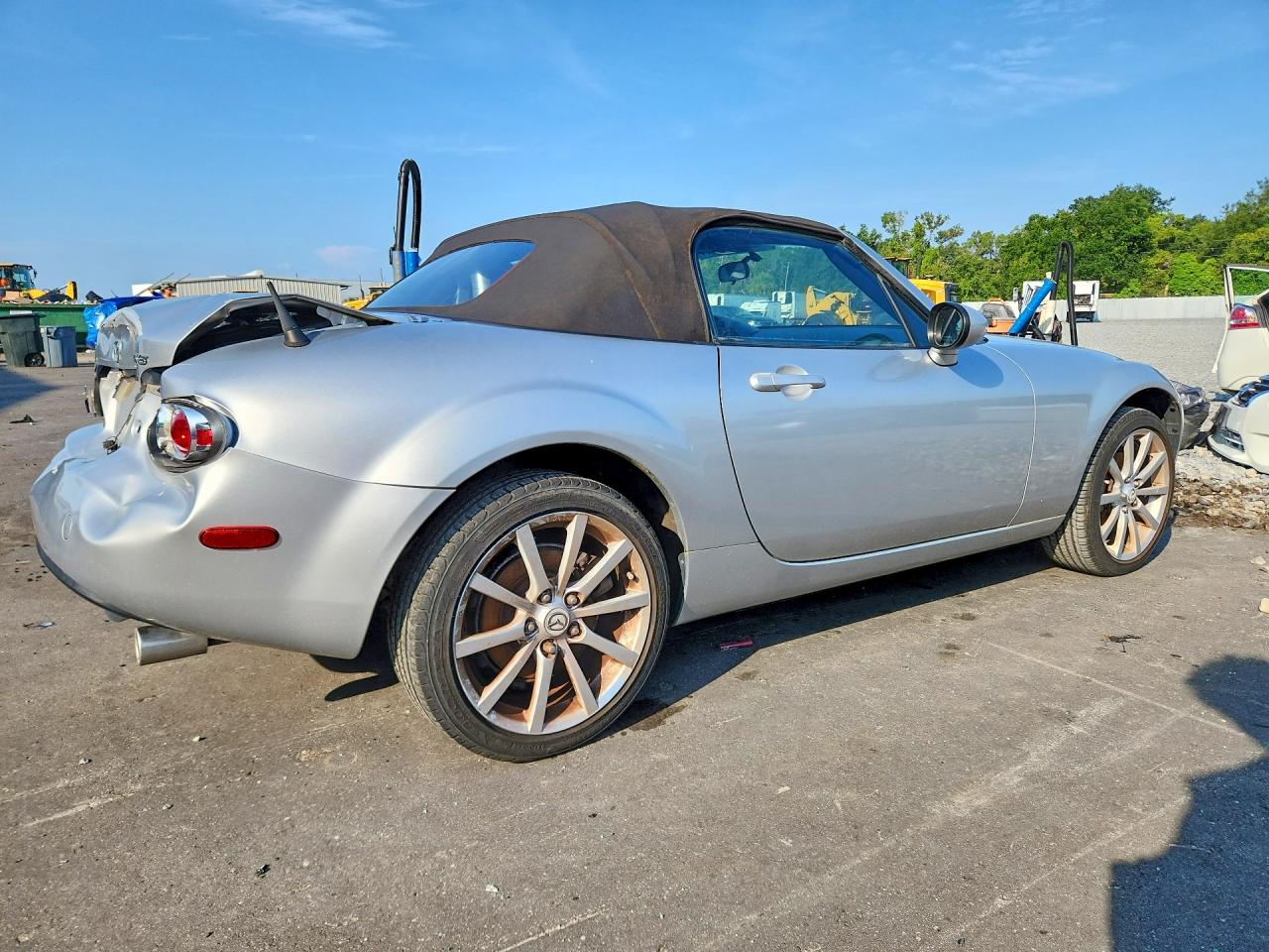 JM1NC25F560117510 · 2006 MAZDA MX-5 MIATA · 3/12